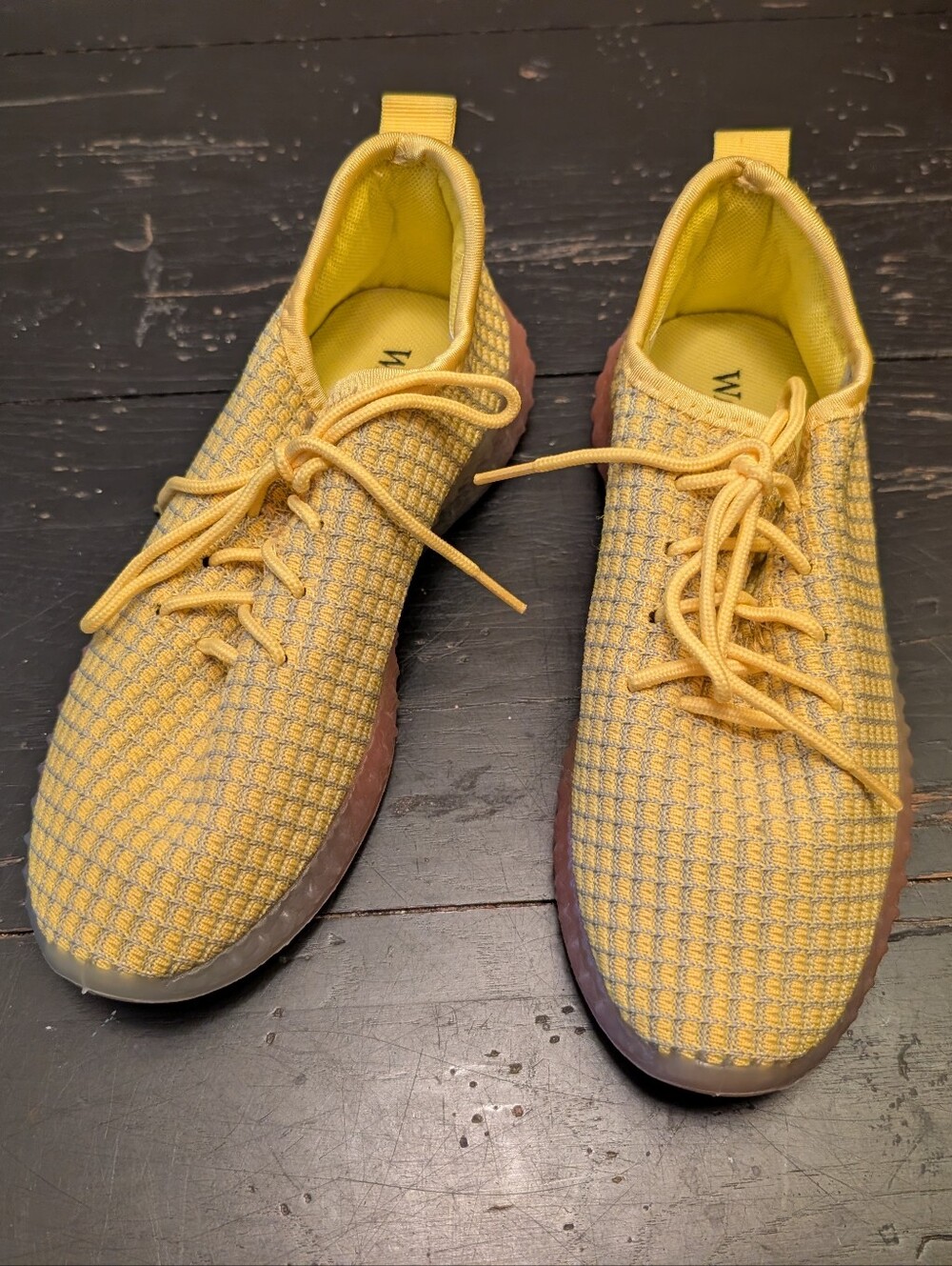 Wanted Yellow and Grey Low-Top Knit Women's Sneaker Comfort Footwear Size 6.5